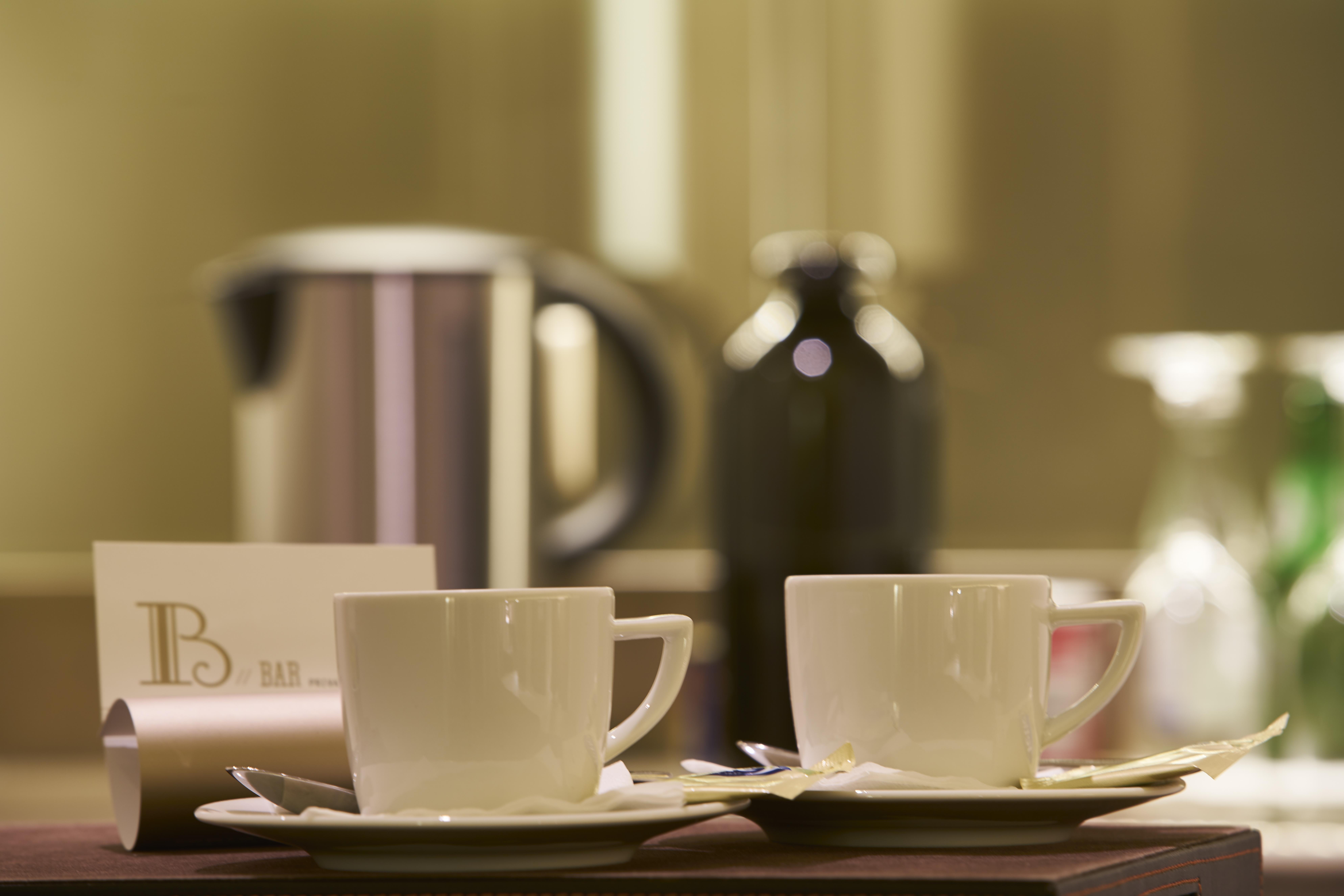 Portobay Flores Zewnętrze zdjęcie Coffee and tea service
